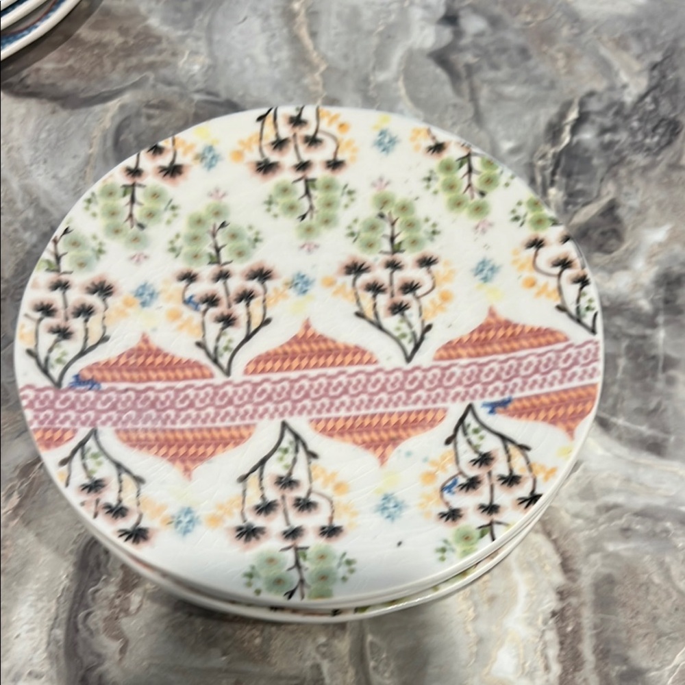 Floral Anthropologie, 4 Renata
Side Plates